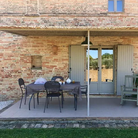 Dom wakacyjny Casa Bartolo; Quiet Country Living Near The Sea Corinaldo